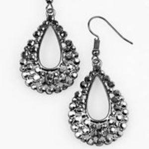 GLAM About Town - Black